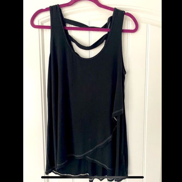 Tank with details! - Picture 1 of 2